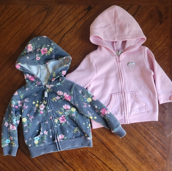 🥳SALE🥳Hoodie Bundle! 12 Months. - Picture 1 of 3